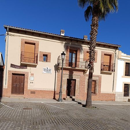 Casa Rural El Botanico Casatejada Luaran gambar